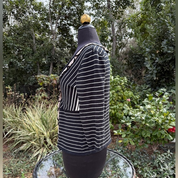 Cabi "The Flirt" ruffled button-down cardigan - size S - Picture 2 of 4